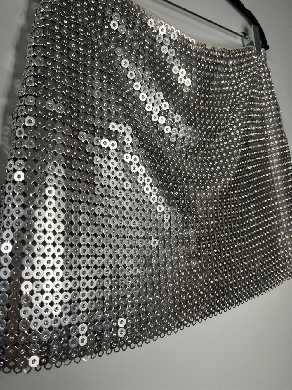 Alice & Olivia Riley low rise chainmail micro skirt rhinestones shiny metal - Picture 5 of 13
